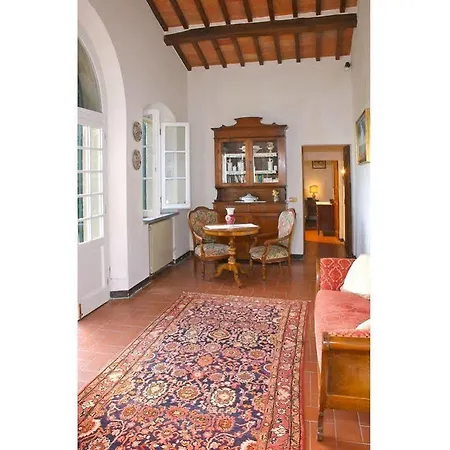 Vittoria Apartment *